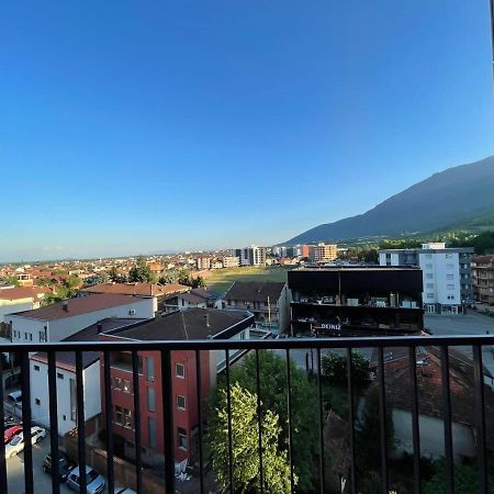 Lovely Apartment In Peja Citycenter Экстерьер фото